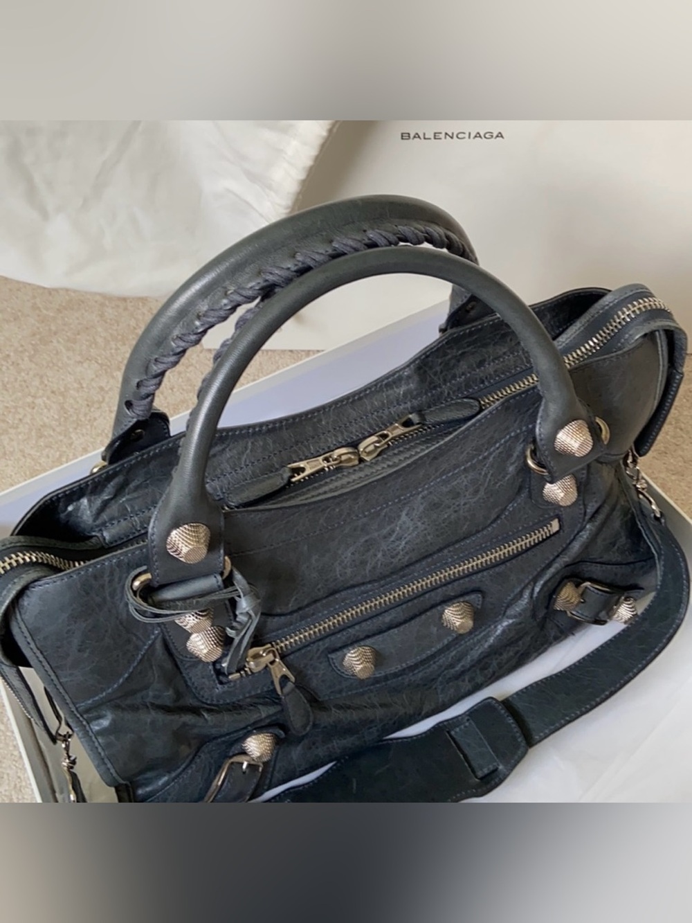Balenciaga Giant City 21
Anthracite Silver SHW - Picture 3 of 16